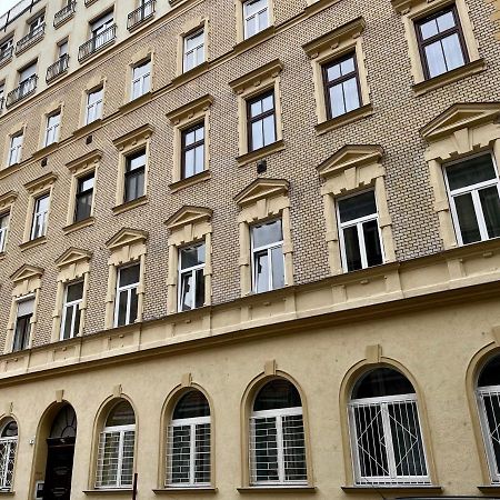 Akacfa 62 Dowtown 2Br Wifi+Ac Apartment Budapesta Exterior foto